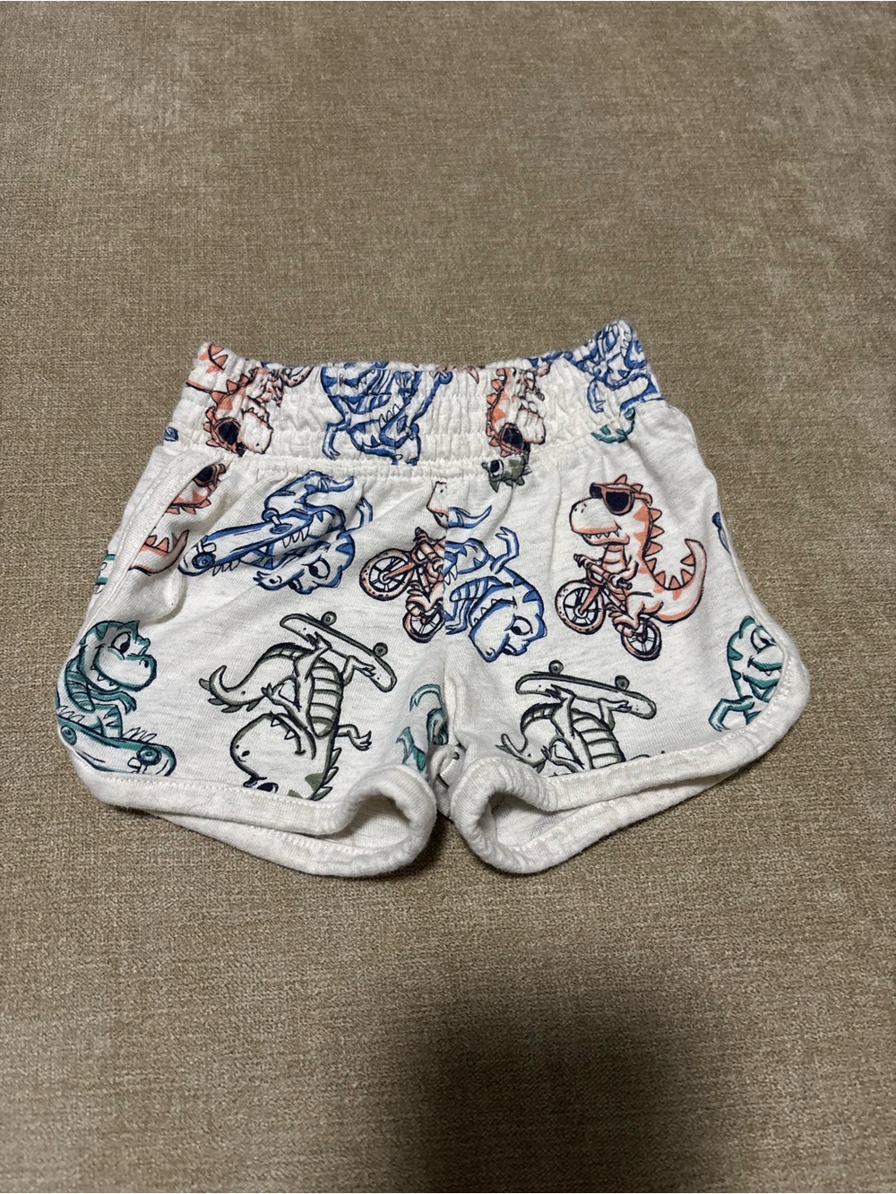Dino Print Elastic-Waist Shorts